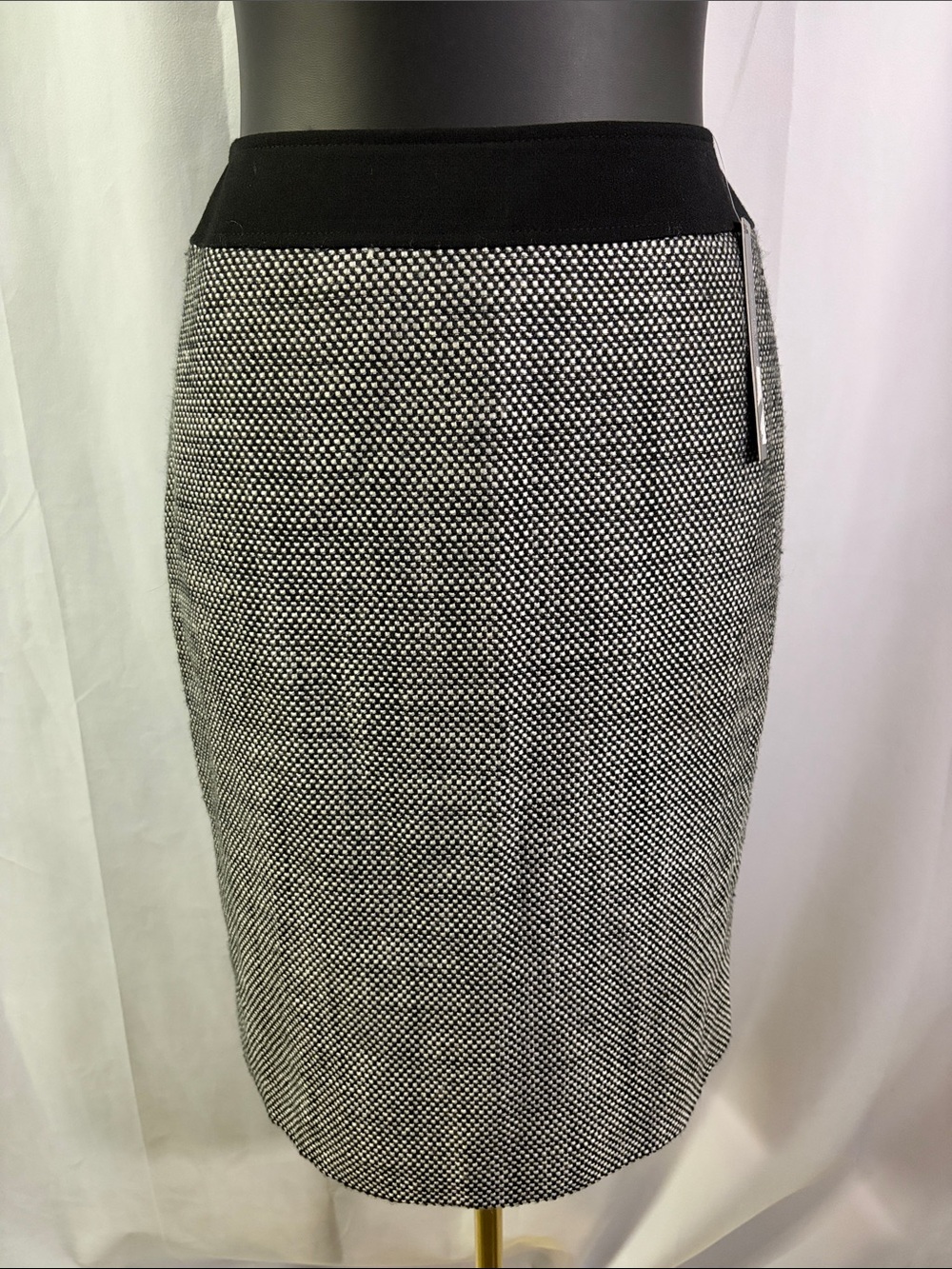 NWT Tahari Arthur S. Levine Black & White Tweed Pencil Skirt